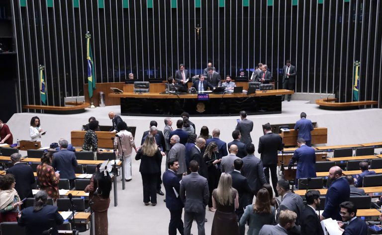 Câmara pode votar nesta quarta-feira piso do magistério e projetos sobre fertilizantes e seguro rural – Notícias