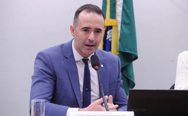 Novas regras para fundos de previdência de servidores dividem opiniões em debate na Câmara – Notícias