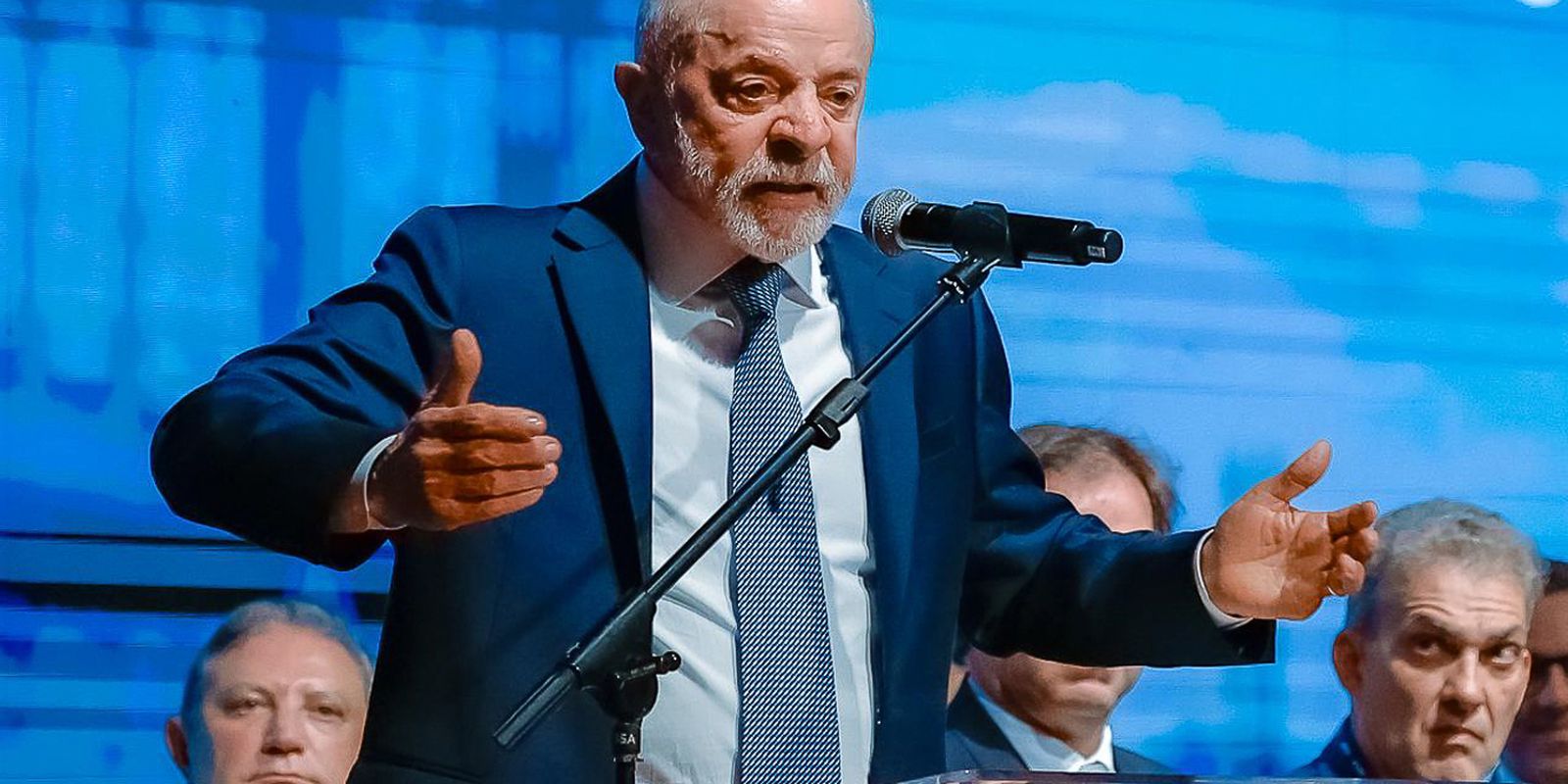 Lula pede estudo sobre baixa adesão ao programa Reforma Casa Brasil