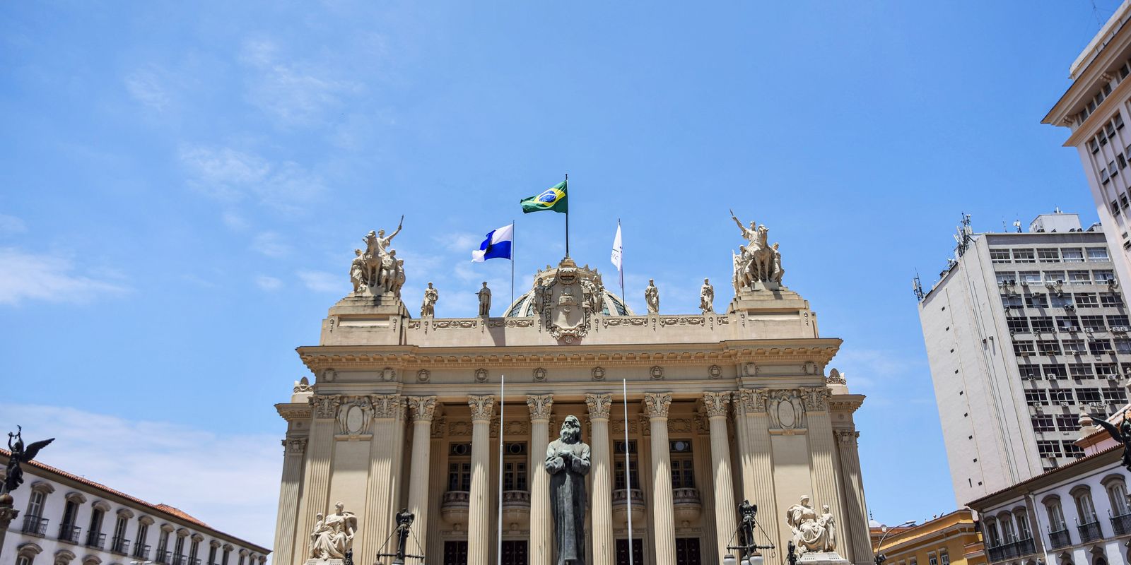 RJ: projeto prevê uso de banheiros neutros para pessoas trans