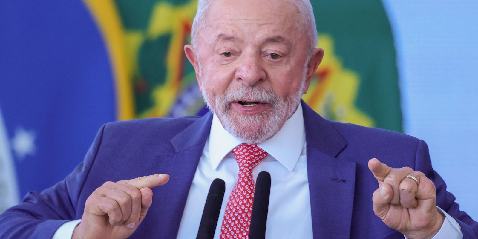 Lula cobra respeito e rejeita interferência dos EUA
