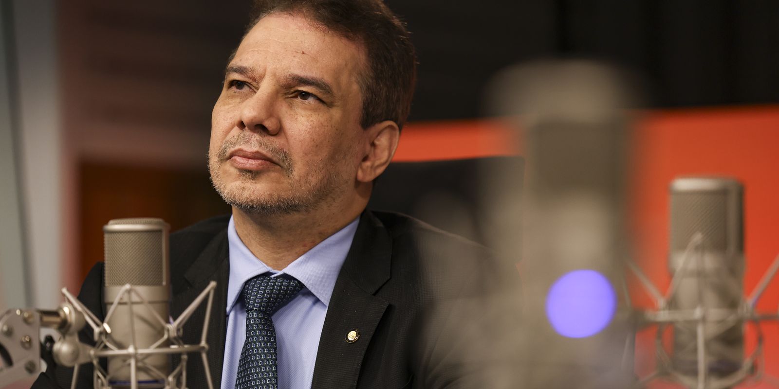 “Vamos tirar de presídio a marca de escritório do crime”, diz ministro