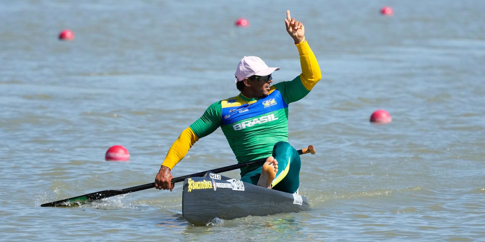 Brasil leva dois ouros na Copa do Mundo de canoagem e paracanoagem