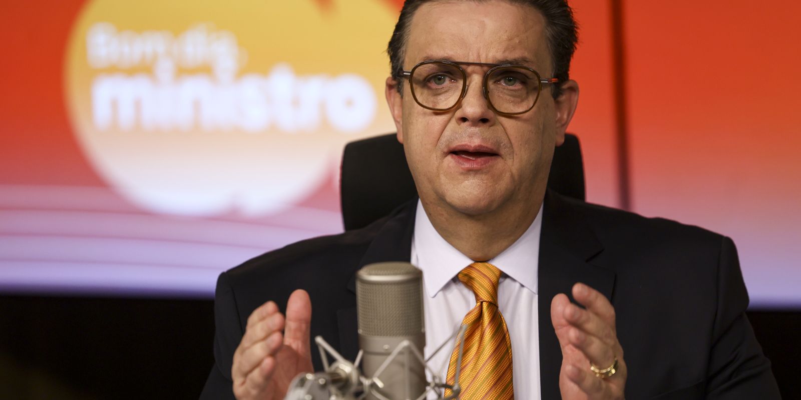 Ministro teme emenda que reduz INSS para compensar fim da escala 6×1