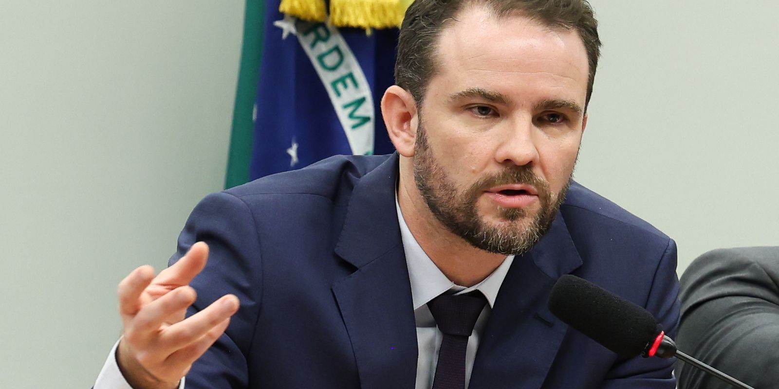 Compromisso é não deixar que pauta-bomba prejudique país, diz Durigan
