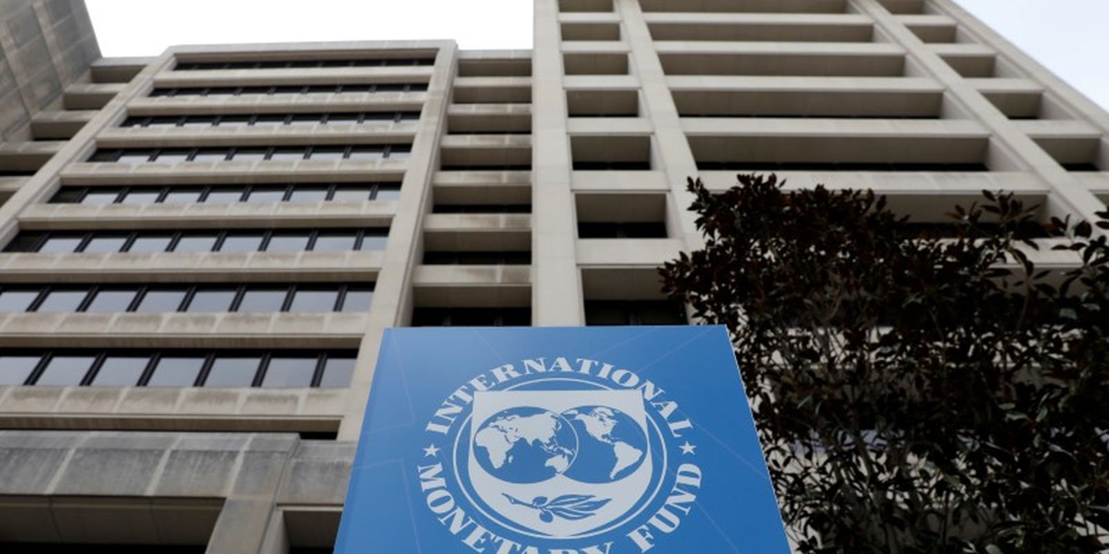 FMI destaca resiliência da economia brasileira e projeta PIB de 2,5%