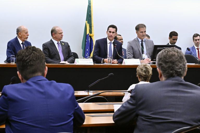 Comissão Mista de Orçamento elege Domingos Neto para presidente – Notícias