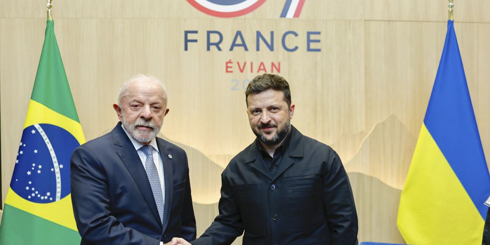 Lula e Zelensky debatem saída diplomática para guerra Ucrânia x Rússia