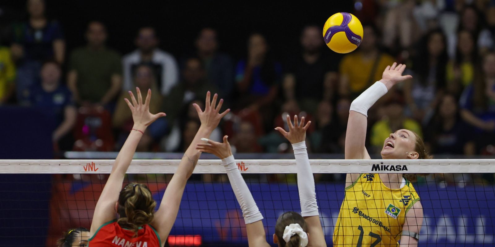 Invicto, Brasil enfrenta campeãs olímpicas na Liga das Nações de Vôlei