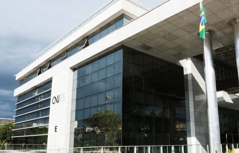 Lei cria departamento para monitorar decisões internacionais sobre direitos humanos – Notícias