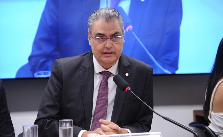 Comissão aprova projeto com diretrizes para moedas digitais oficiais no Brasil – Notícias