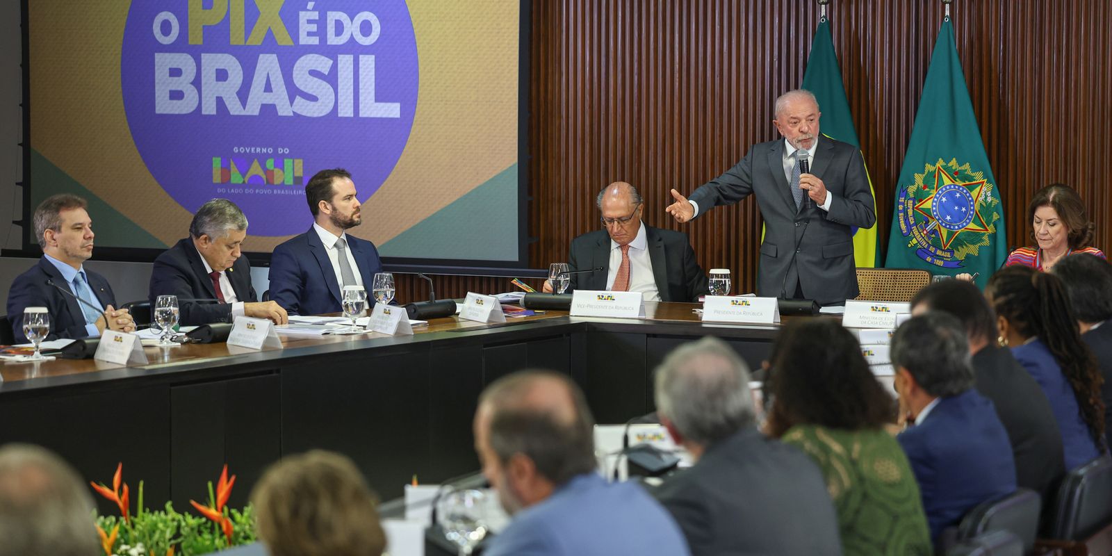 Brasil vai buscar novos parceiros para dimunuir impactos comerciais