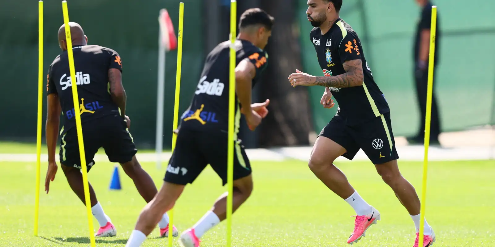 Seleção brasileira se reapresenta e faz 1º treino para encarar Haiti