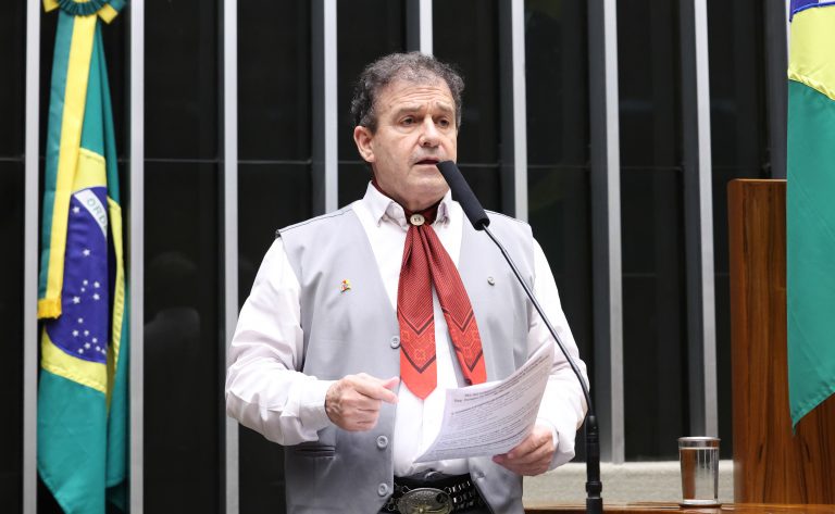 Projeto cria política de incentivo à irrigação para pequenos e médios produtores – Notícias