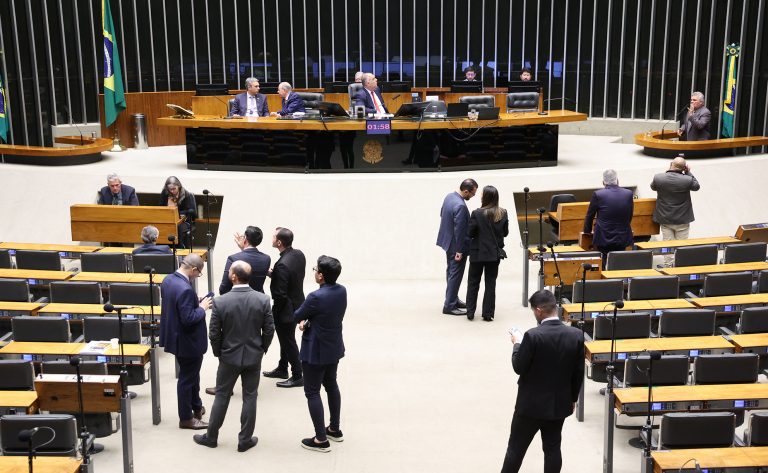 Câmara aprova MP que abre crédito de R$ 10 bilhões para reduzir preço do diesel – Notícias