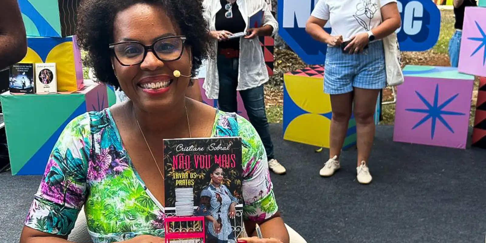 Cristiane Sobral exalta a literatura preta no Viva Maria