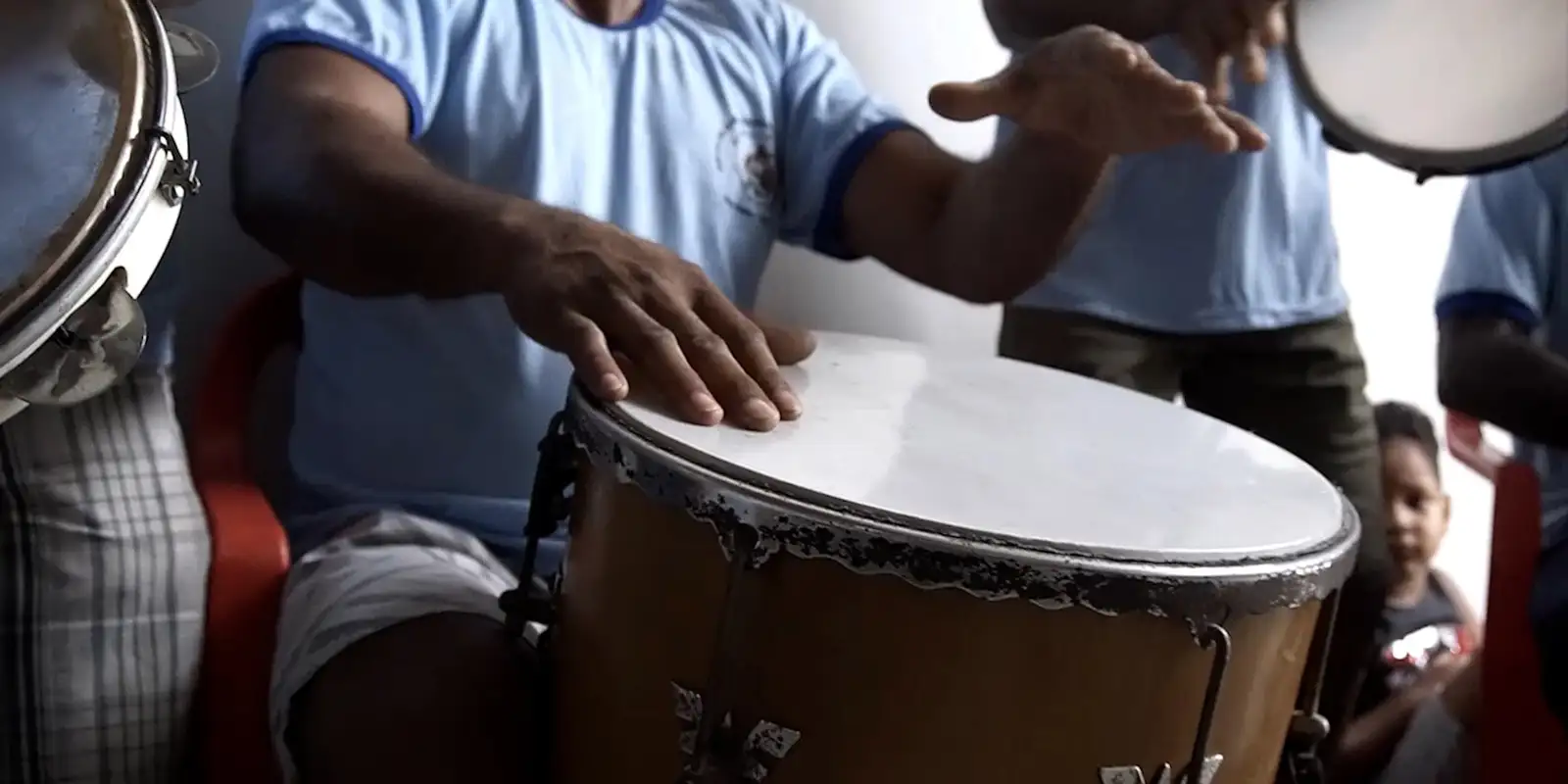 Musicoterapia usa recursos sonoros em processo terapêutico